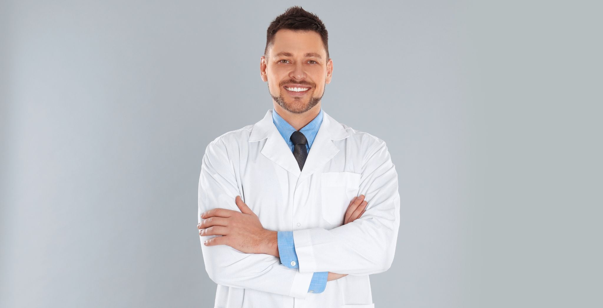 Types of Lab Coats: Choosing the Right One for Your Needs